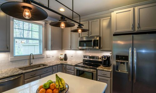 Een glimp van de perfectie: een op maat gemaakte keuken van Dino Keukens, waar stijl en functionaliteit samenkomen.